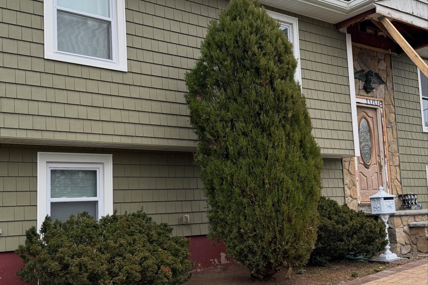 Whole-Home Leaf Guard Installation in Independence, Oregon &mdash; photo 3